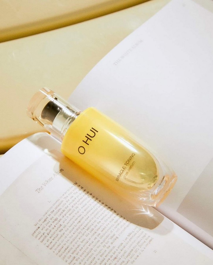  Ohui Miracle Toning Glow Serum