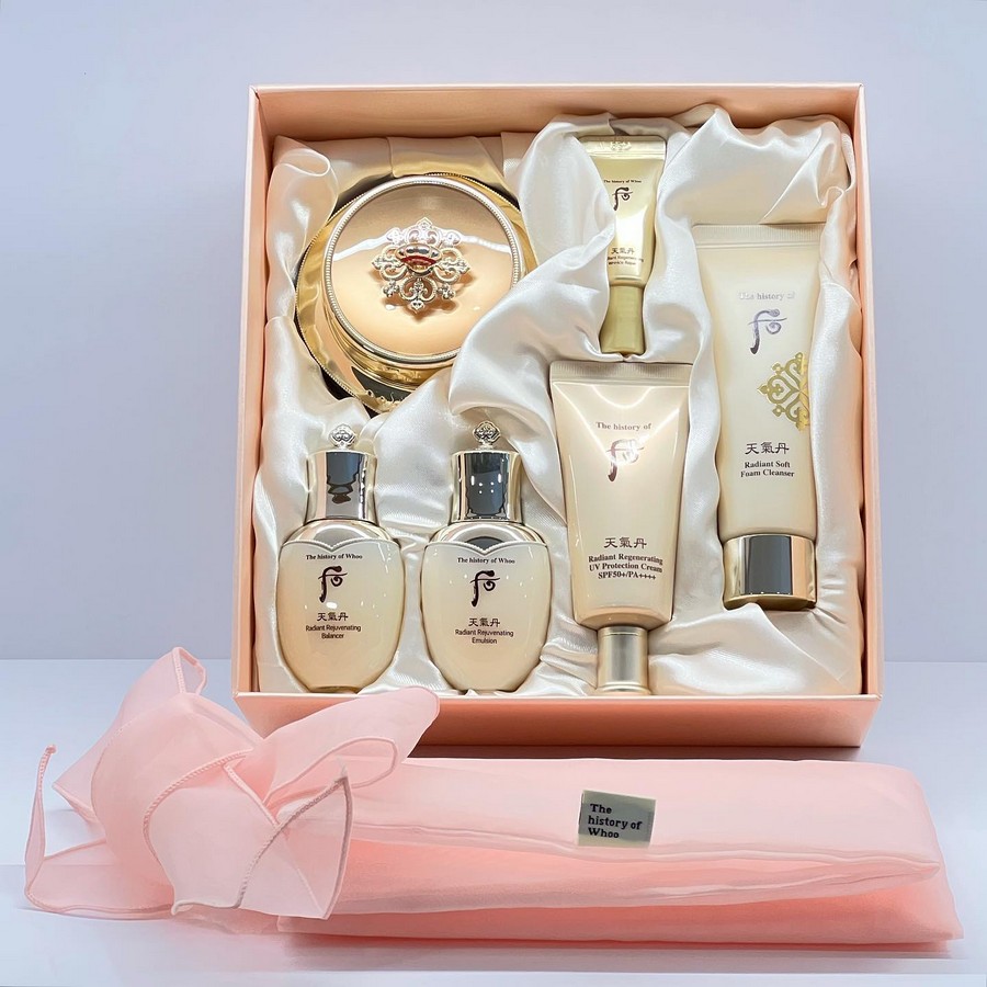 Bộ Kem Dưỡng Mắt Cheongidan Radiant Regenerating Eye Cream Special Set